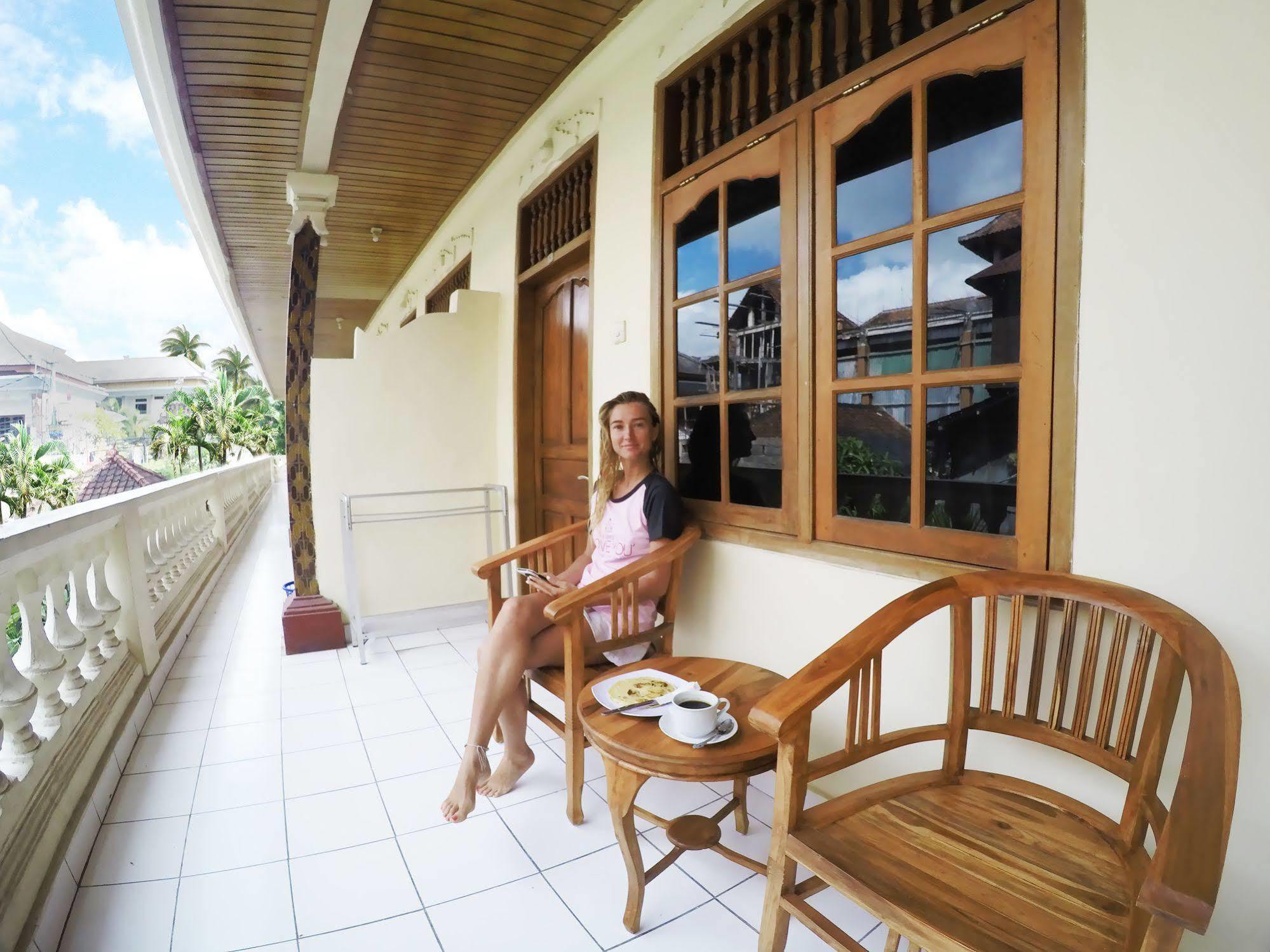 Bali Manik Beach Inn Kuta  Exterior photo